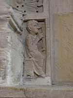 Lyon, Abbaye d'Ainay, Sculpture, Homme (2)